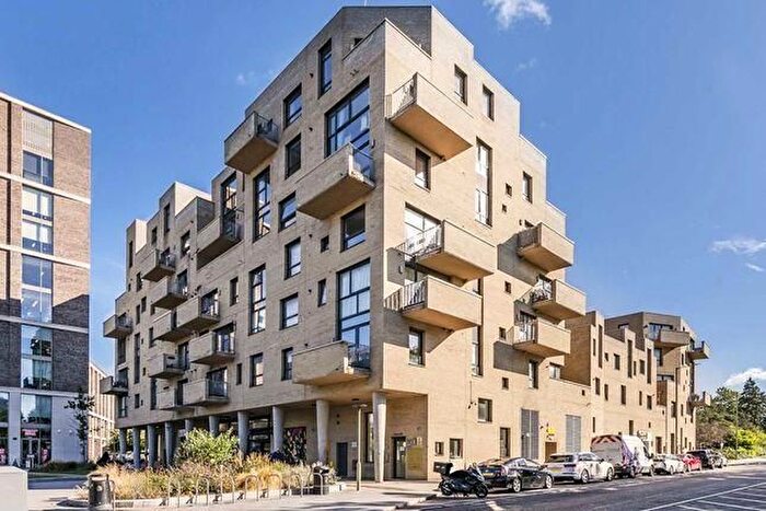 2 Bedroom Flat To Rent In Gower Court, Heath Parade, Grahame Park Way, Hendon, Colindale, London, NW9