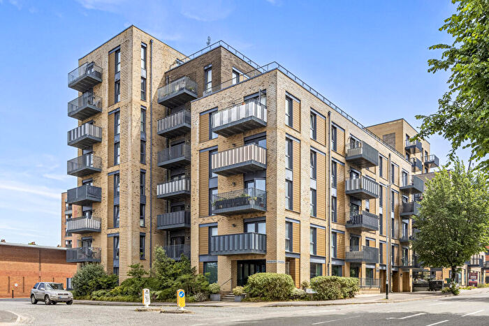 2 Bedroom Apartment For Sale In The Artisan, Davigdor Road, Hove, BN3