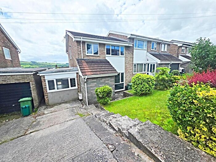 3 Bedroom Semi-Detached House To Rent In Holywell Road, Tonteg, Pontypridd, CF38
