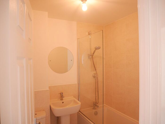 2 Bedroom End Of Terrace House To Rent In Wigeon Road, Bridgwater, TA6