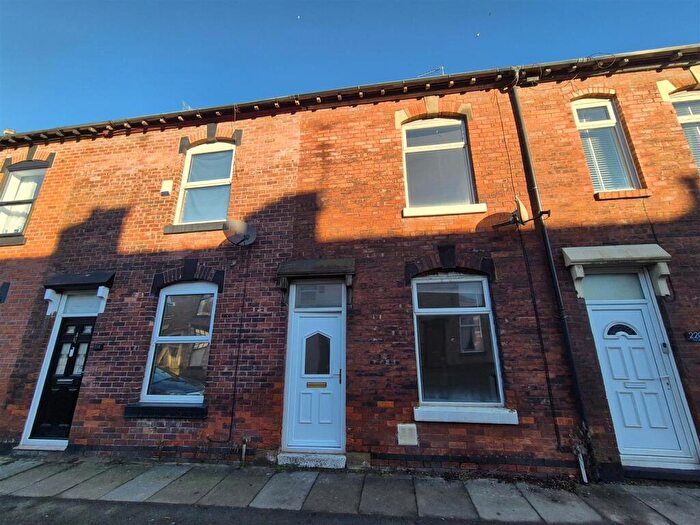 2 Bedroom Terraced House To Rent In Park Road, Dukinfield, SK16