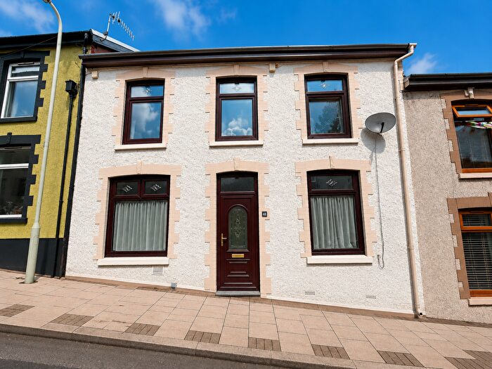3 Bedroom House For Sale In Crawshay Road, Tonypandy, CF40