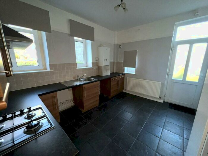 2 Bedroom Ground Flat To Rent In Grovefield Terrace, Tonypandy, CF40