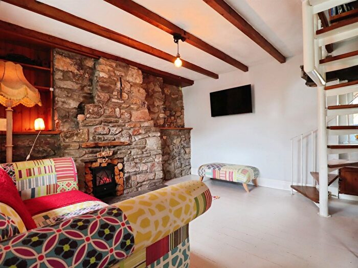 2 Bedroom Semi Detached House For Sale In Brickyard, Porthcawl, CF36