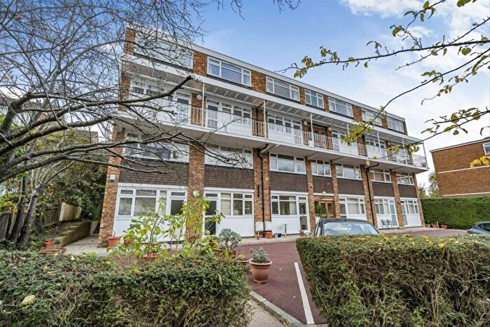 2 Bedroom Flat To Rent In Kersfield Road, Putney, SW15