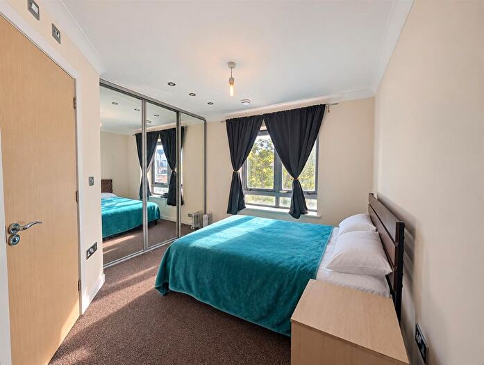 2 Bedroom Flat To Rent In Quayside Drive, Colchester, CO2