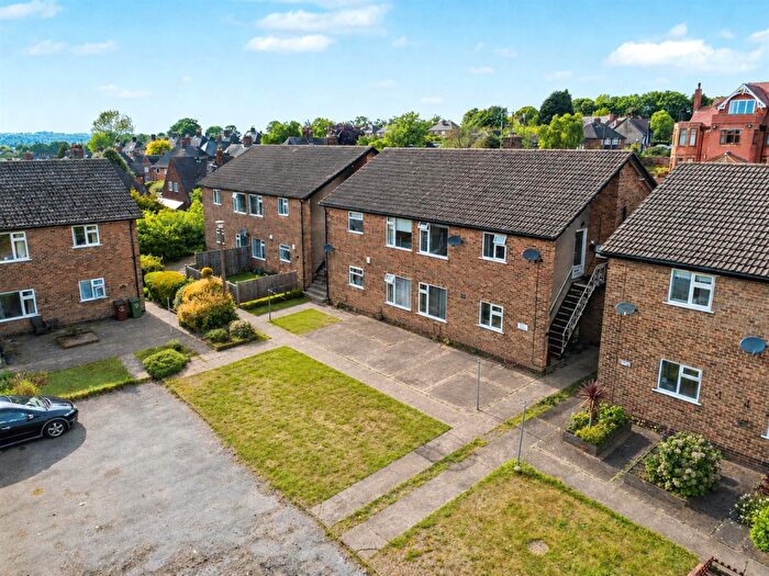 2 Bedroom Maisonette For Sale In Milton Court, Compton Road, Sherwood, NG5
