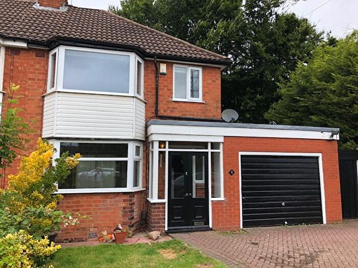 3 Bedroom Semi Detached House To Rent In Monyhull Hall Road, Birmingham, B30