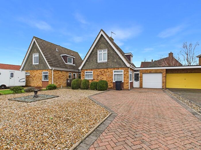 3 Bedroom Detached House For Sale In Hillcrest, Downham Market, PE38