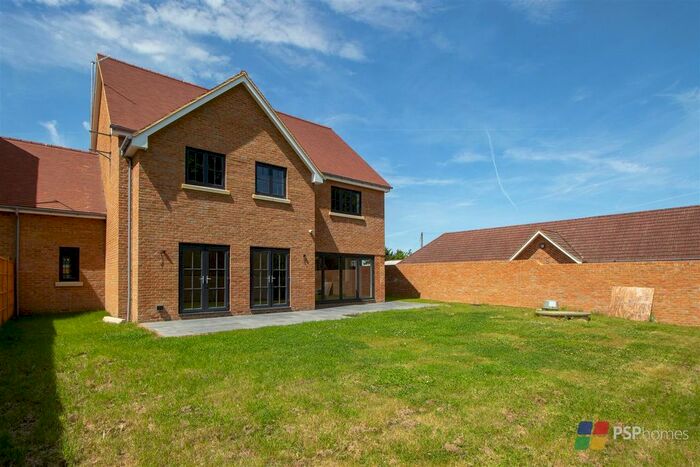 5 Bedroom Detached House For Sale In Little Horsted, Uckfield, TN22