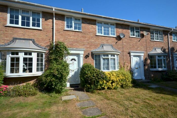 3 Bedroom Terraced House To Rent In Grafton Gardens, Pennington, Lymington, Hampshire, SO41