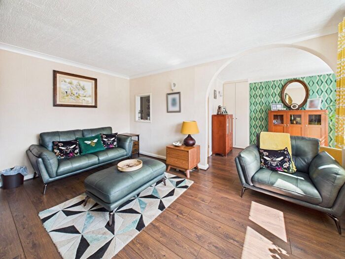 3 Bedroom Semi-detached Bungalow For Sale In Mill Croft, Sutton In Ashfield, Nottinghamshire, NG17