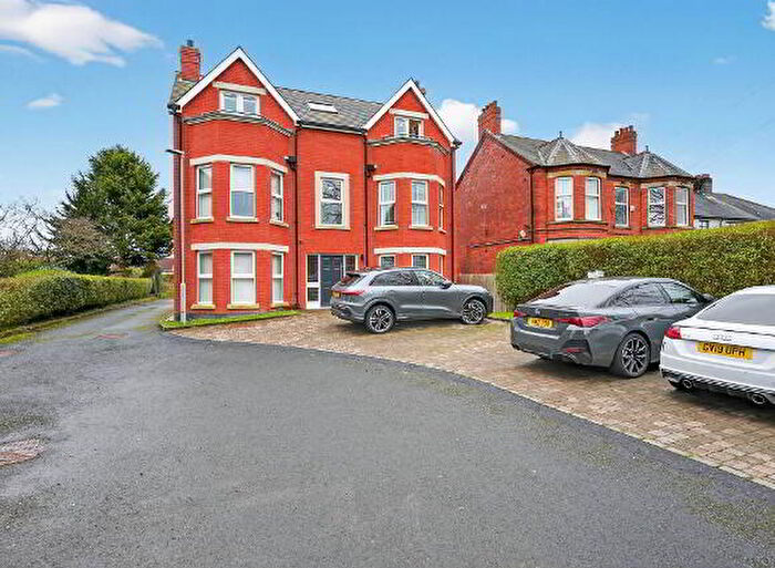 2 Bedroom Apartments For Sale In Locksley Mews, Upper Lisburn Road, Belfast, BT10