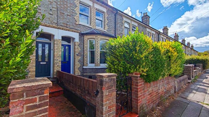 3 Bedroom Terraced House For Sale In Star Road, Caversham, RG4