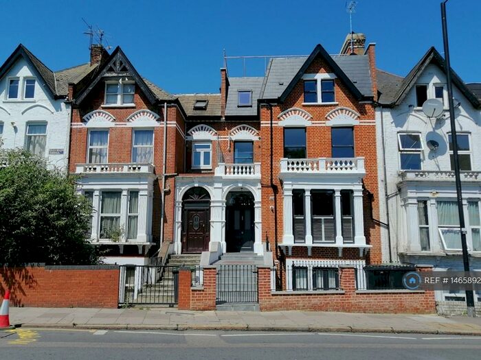 2 Bedroom Flat To Rent In Endymion Road, Greater London, N4