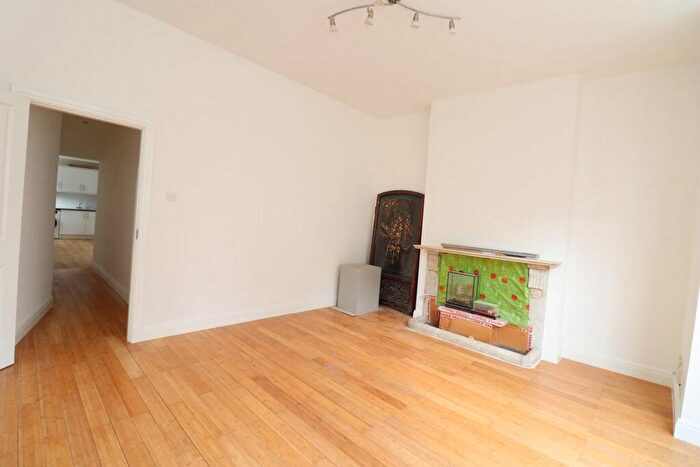 3 Bedroom Flat To Rent In Maude Terrace, St. James Street, E17