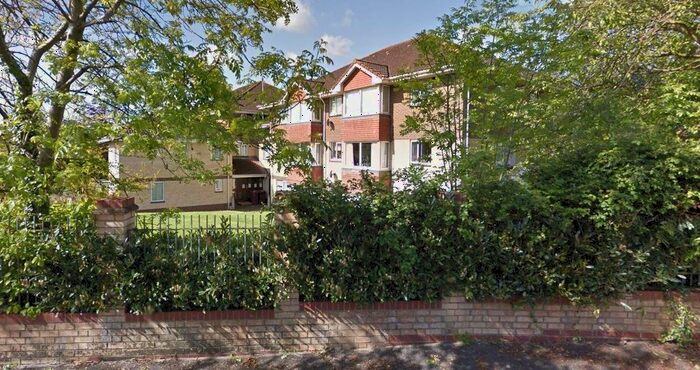 1 Bedroom Flat To Rent In Blagdon Road, Reading, RG2