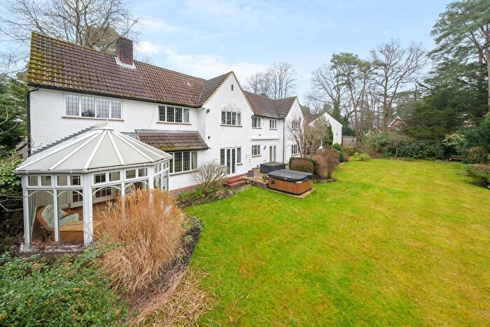 6 Bedroom Detached House To Rent In Park Avenue, Camberley, GU15