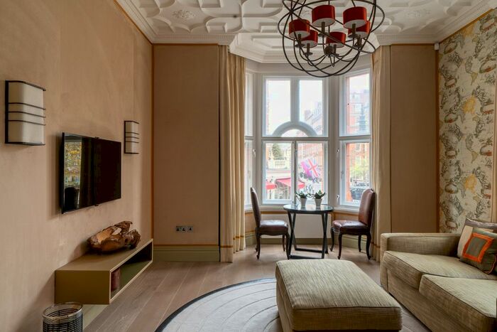 1 Bedroom Flat To Rent In Mount Street, London, W1K