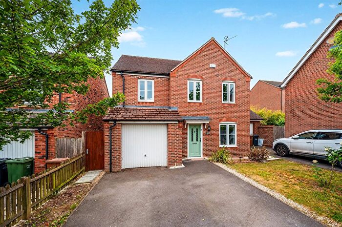 4 Bedroom Detached House For Sale In Sunflower Way, Andover, SP11