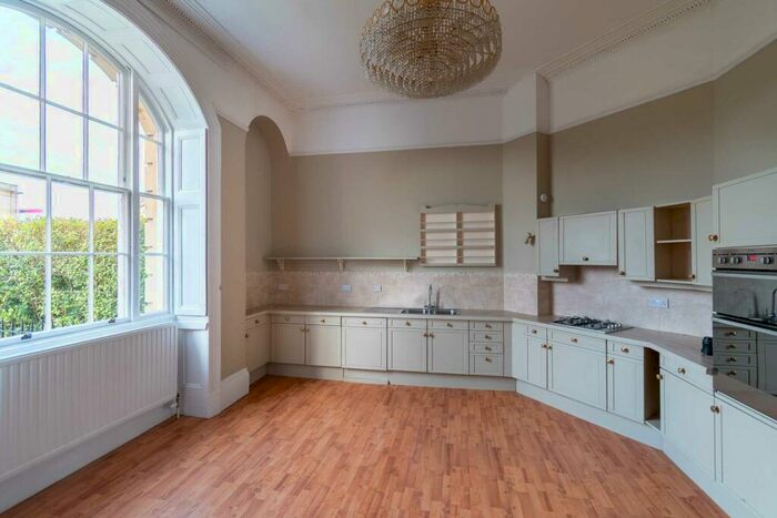 6 Bedroom House To Rent In Bathwick Terrace, Bathwick Hill, BA2