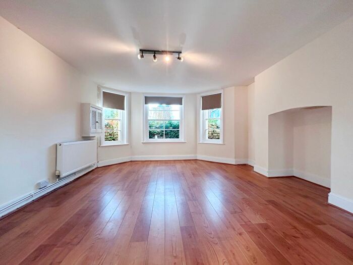 1 Bedroom Flat To Rent In Battledown Approach, Battledown, Cheltenham, GL52