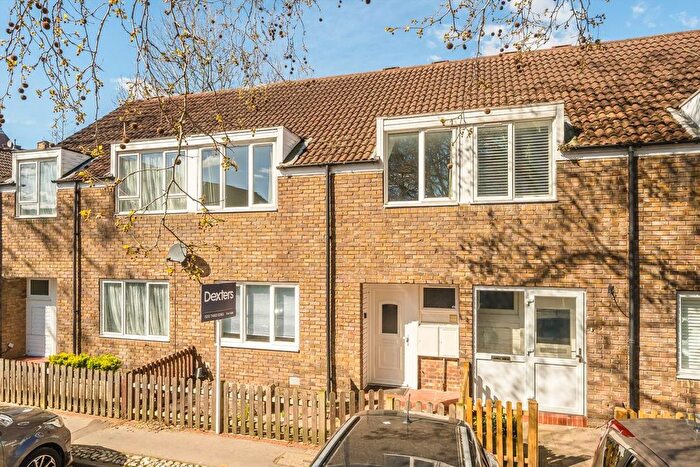 3 Bedroom Terraced House For Sale In Mccall Close, Clapham, SW4