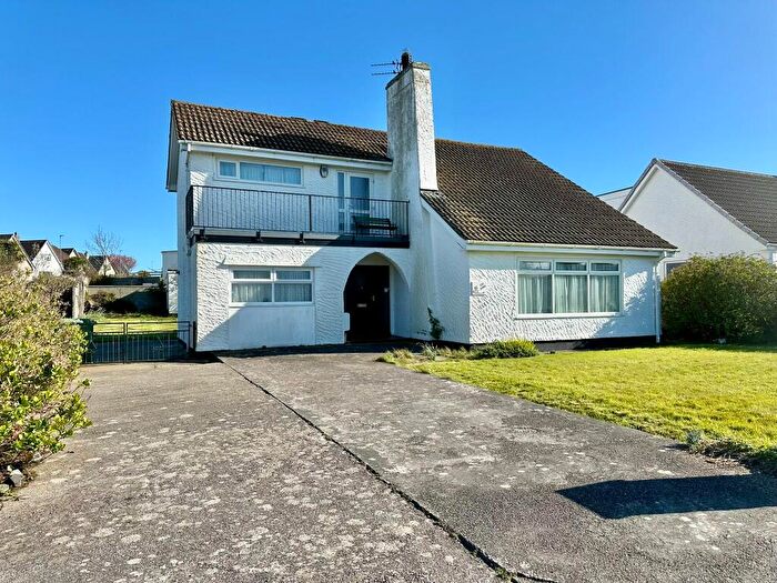 4 Bedroom Detached House For Sale In Hunters Chase, Holyhead, Anglesey, LL65