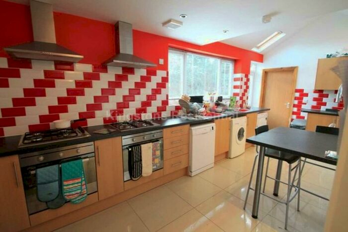 9 Bedroom Terraced House To Rent In Richard Street, Cathays, CF24