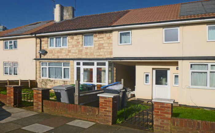 3 Bedroom House To Rent In Conduit Way, Stonebridge, London, NW10