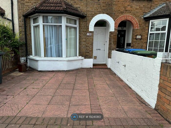 4 Bedroom Terraced House To Rent In Mandeville Road, Enfield, EN3