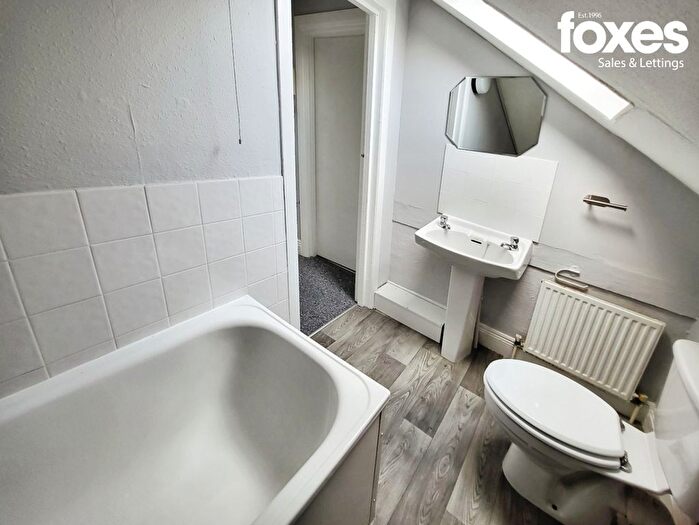 1 Bedroom Studio To Rent In Wootton Gardens, Bournemouth, BH1