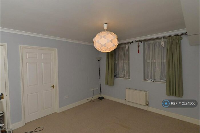 1 Bedroom Flat To Rent In Albion Road, London, N16