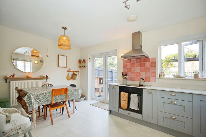 3 Bedroom End Of Terrace House For Sale In Mills Drive, Wellington, Somerset, TA21