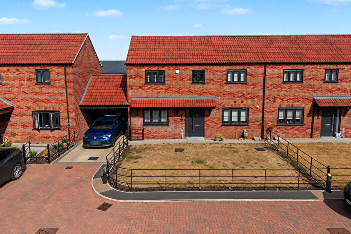3 Bedroom House For Sale In Rolls Court, Alwalton, Cambridgeshire, PE7