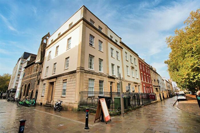 9 Bedroom Property To Rent In Queens Square, City Centre, Bristol, BS1