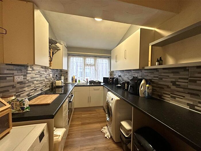 2 Bedroom Flat To Rent In Avondale Road, Gorleston, Great Yarmouth, Norfolk, NR31