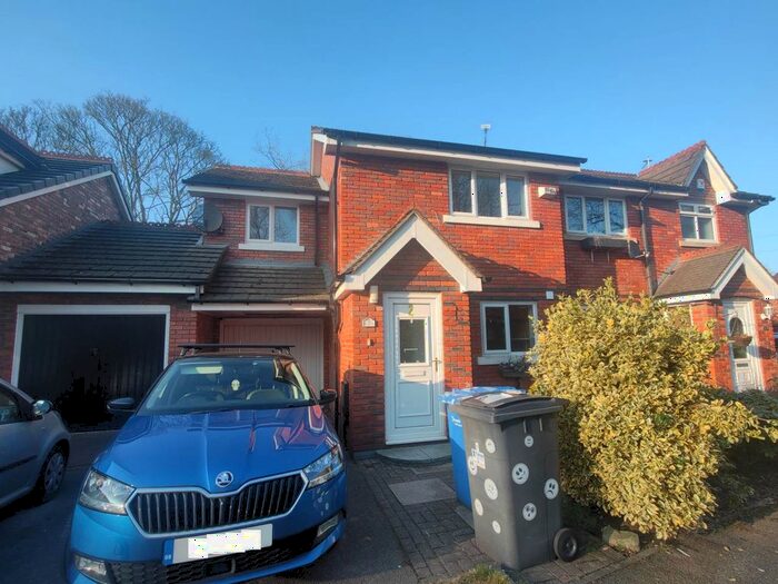 3 Bedroom Property To Rent In High Gates Close, Whitecross, Warrington, WA5