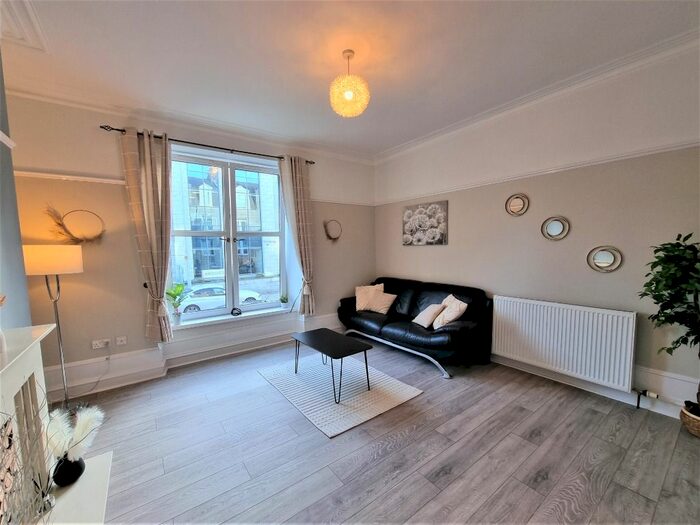 1 Bedroom Flat To Rent In Union Grove, City Centre, Aberdeen, AB10