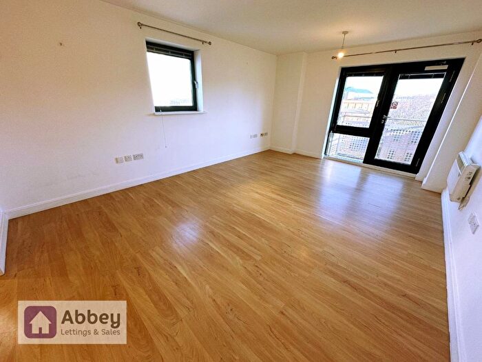 2 Bedroom Flat To Rent In Dyersgate, Bath Lane, Leicester, LE3