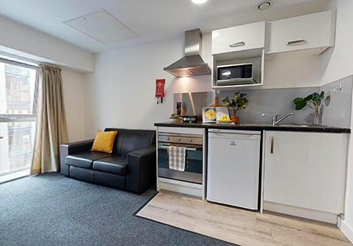 Apartment To Rent In Radford Street, Sheffield, S3