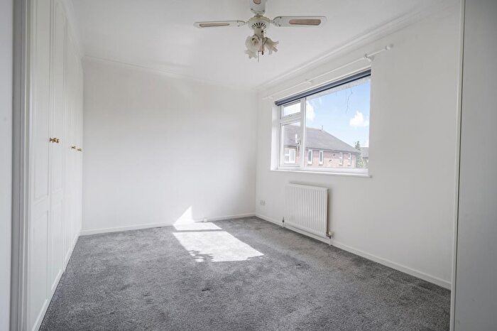 1 Bedroom Semi-Detached House To Rent In Peachcroft, Abingdon, OX14