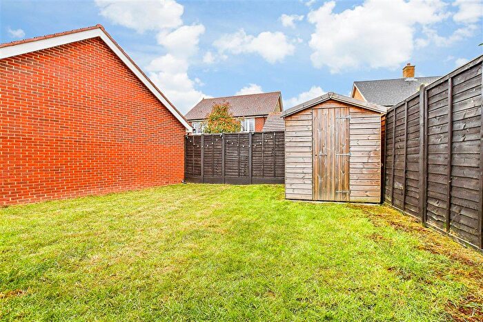 3 Bedroom Detached House For Sale In Tyler Road, Staplehurst, Tonbridge, Kent, TN12