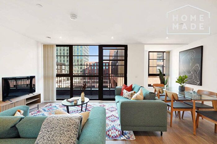 3 Bedroom Flat To Rent In Sherlock Quarter, Sherlock St, B5