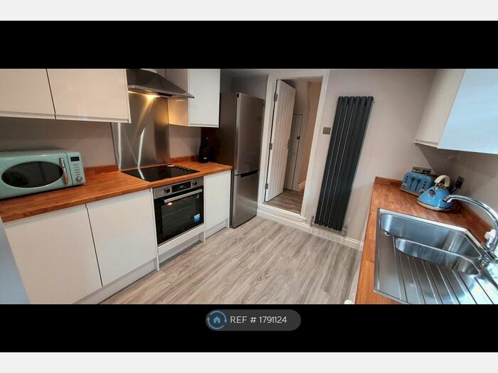 4 Bedroom Terraced House To Rent In Hardy Street, Hull, HU5