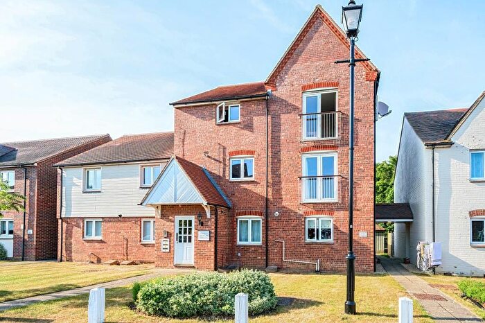 2 Bedroom Flat For Sale In Abingdon, Oxfordshire, OX14