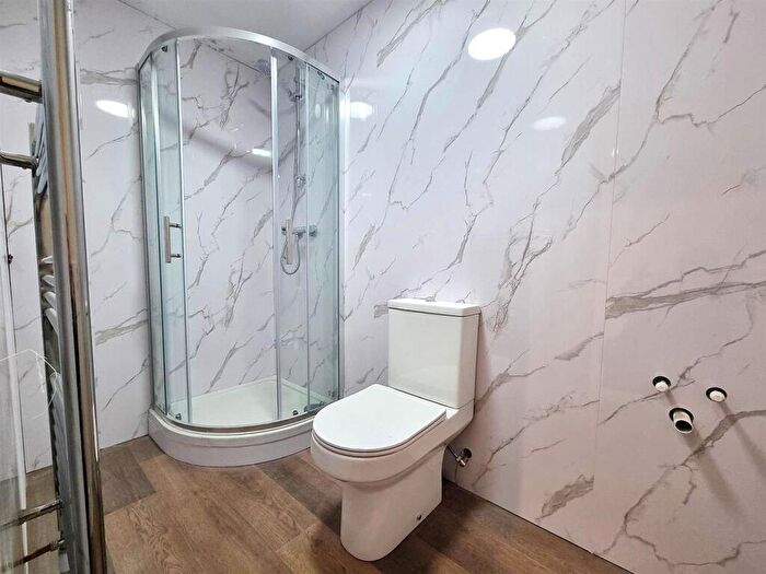 7 Bedroom House To Rent In Medway Road, Gillingham, ME7