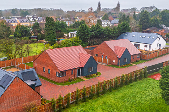 3 Bedroom Detached Bungalow For Sale In Tottenhoe North Drive, Brentwood, CM13