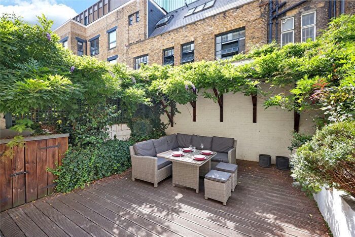 2 Bedroom Flat For Sale In Wilmington Square, London, WC1X