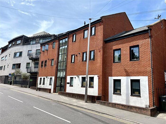 1 Bedroom Apartment For Sale In Walnut Tree Close, Guildford, Surrey, GU1